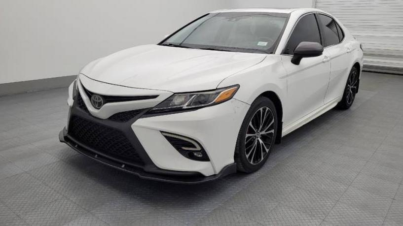 TOYOTA CAMRY 2018 4T1B11HK7JU076080 image