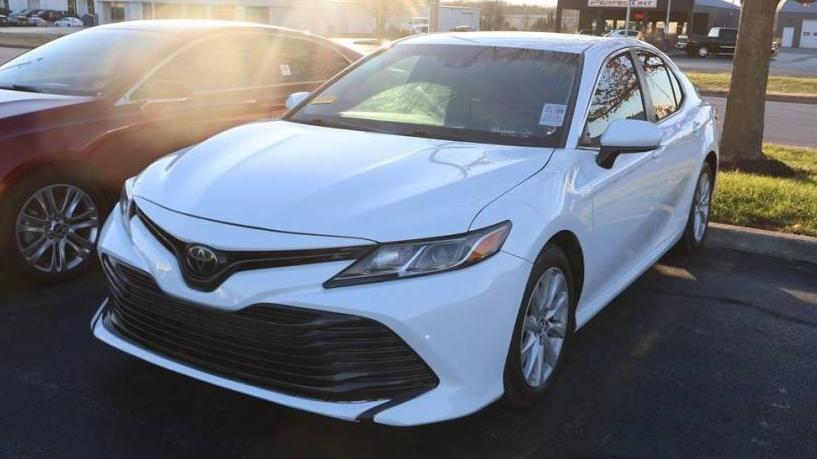 TOYOTA CAMRY 2018 4T1B11HK5JU645993 image