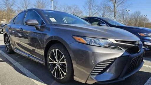 TOYOTA CAMRY 2018 4T1B11HK2JU158413 image