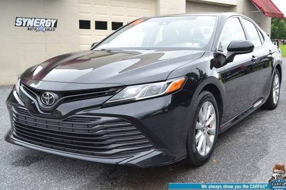 TOYOTA CAMRY 2018 JTNB11HK4J3018630 image