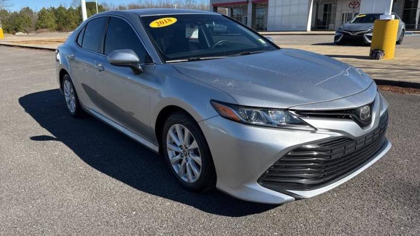 TOYOTA CAMRY 2018 4T1B11HK5JU066972 image