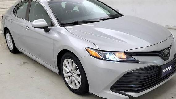 TOYOTA CAMRY 2018 4T1B11HK5JU126653 image