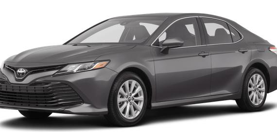 TOYOTA CAMRY 2018 4T1B11HK8JU658933 image