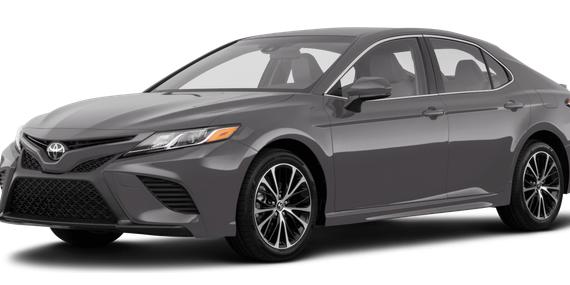 TOYOTA CAMRY 2018 4T1B61HK9JU116838 image