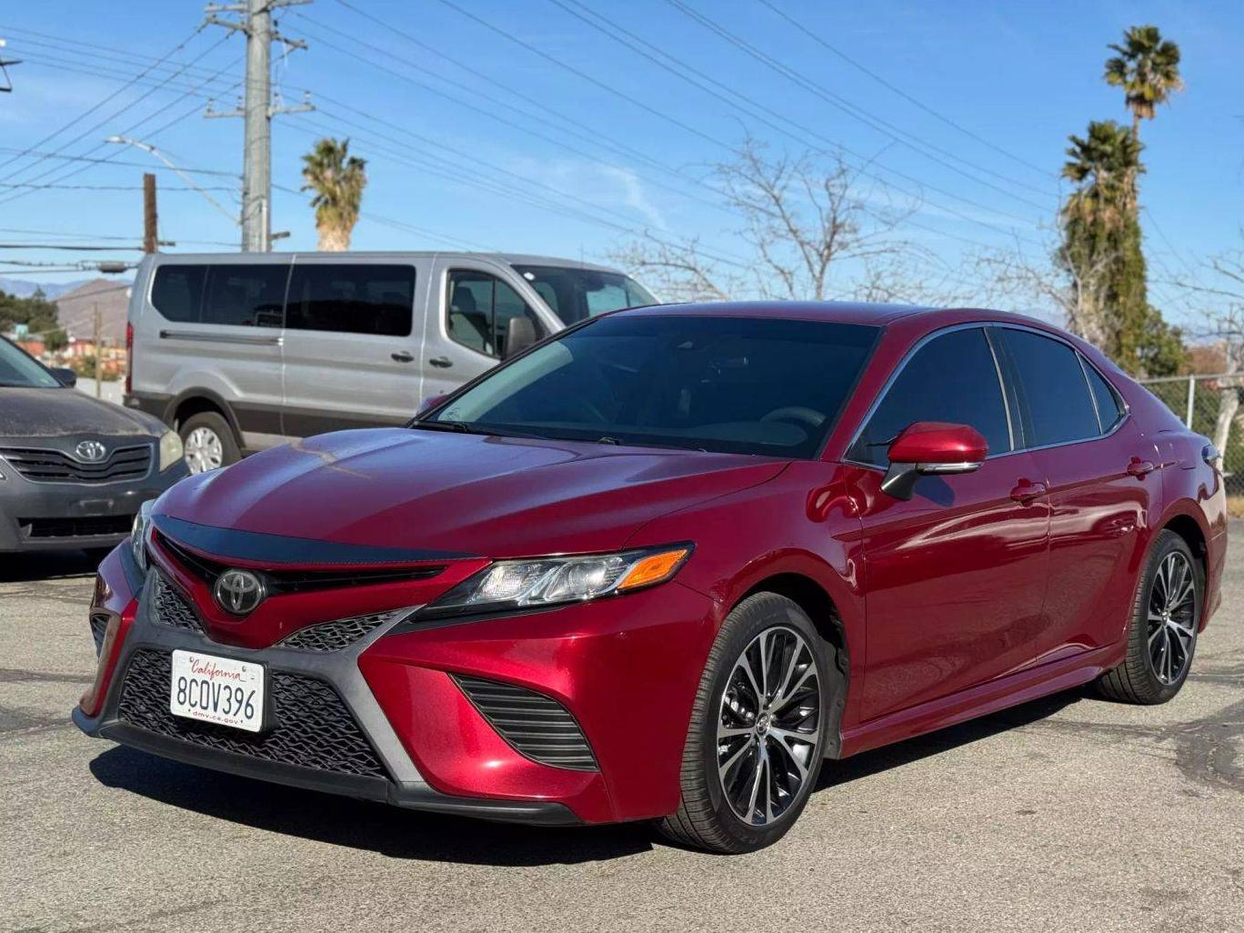 TOYOTA CAMRY 2018 4T1B11HK9JU583921 image