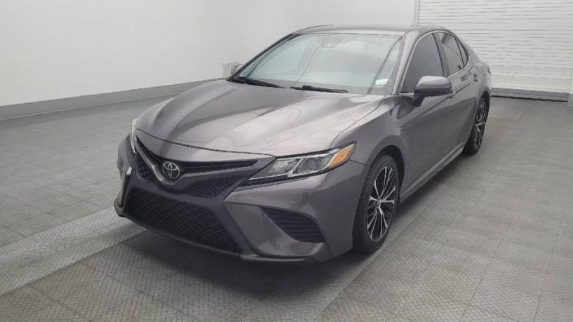 TOYOTA CAMRY 2018 4T1B11HKXJU622385 image