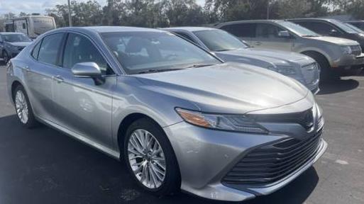 TOYOTA CAMRY 2018 4T1B11HK2JU063026 image