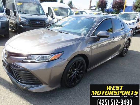 TOYOTA CAMRY 2018 4T1B11HK2JU011895 image