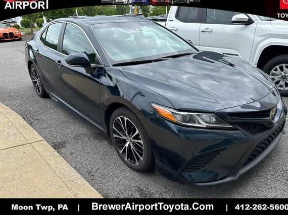 TOYOTA CAMRY 2018 4T1B11HK3JU634619 image