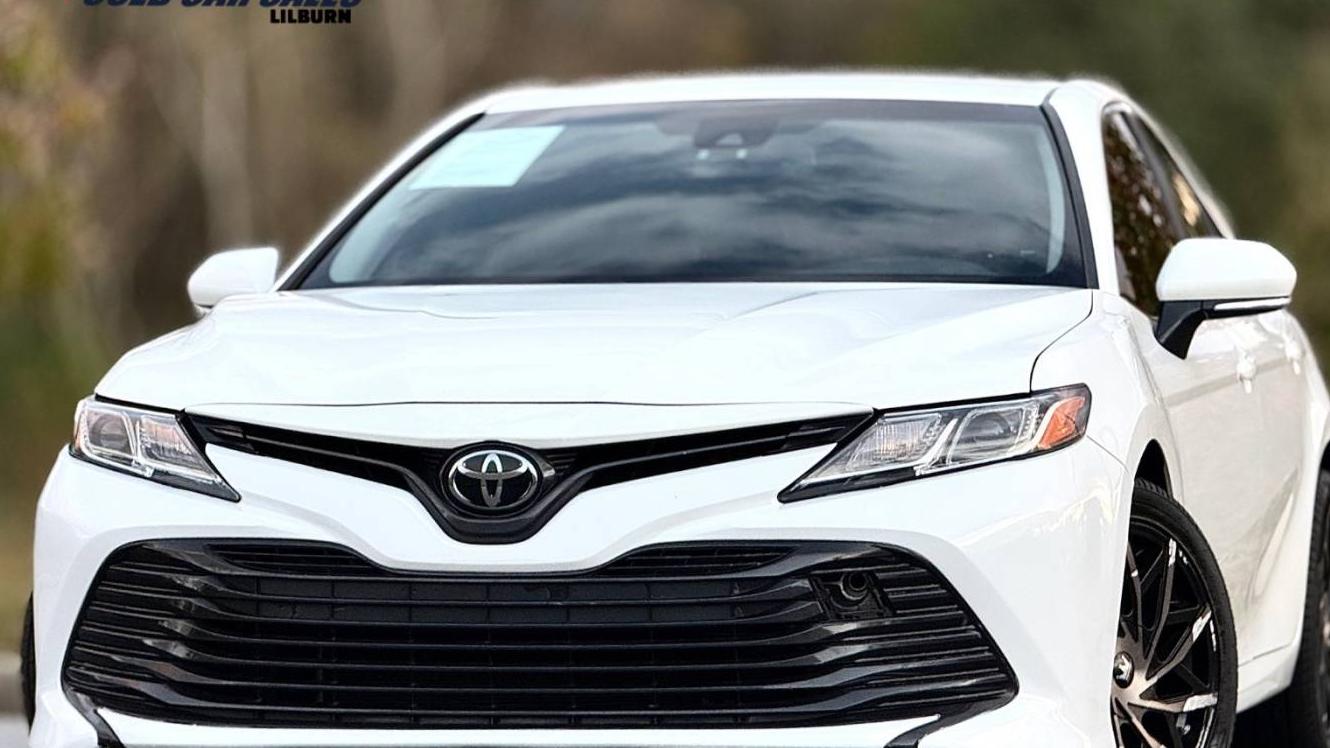 TOYOTA CAMRY 2018 JTNB11HK9J3046908 image