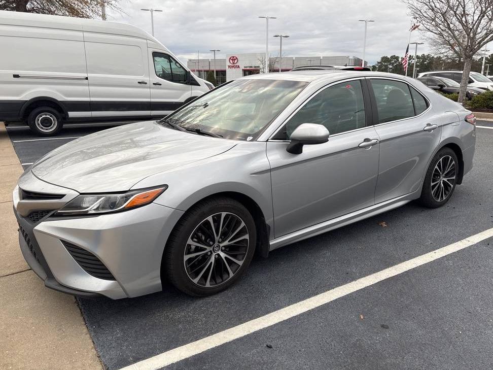 TOYOTA CAMRY 2018 4T1B11HK9JU082267 image