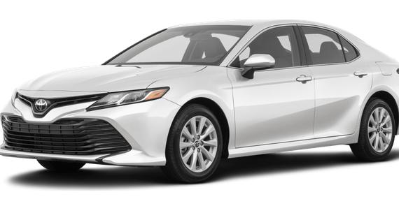 TOYOTA CAMRY 2018 4T1B11HKXJU589789 image