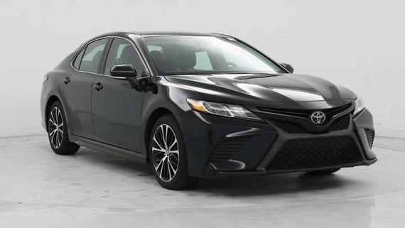 TOYOTA CAMRY 2018 4T1B11HK4JU615402 image