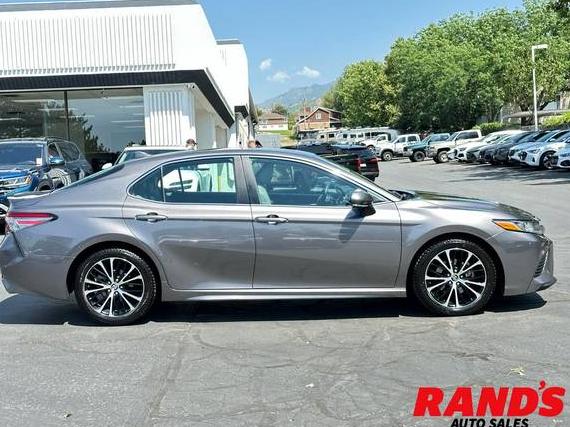 TOYOTA CAMRY 2018 4T1B11HK9JU009190 image