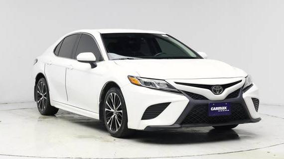 TOYOTA CAMRY 2018 4T1B11HK3JU029385 image