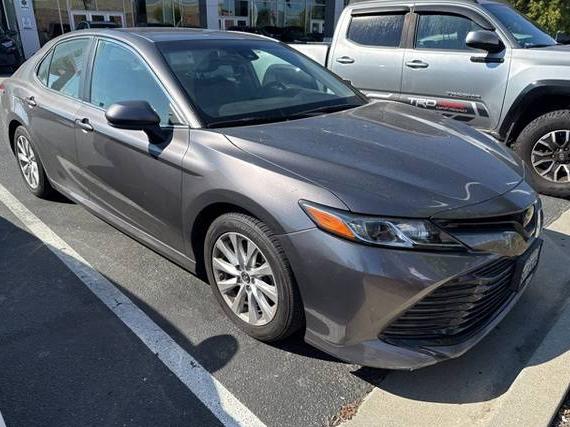 TOYOTA CAMRY 2018 4T1B11HK4JU629476 image