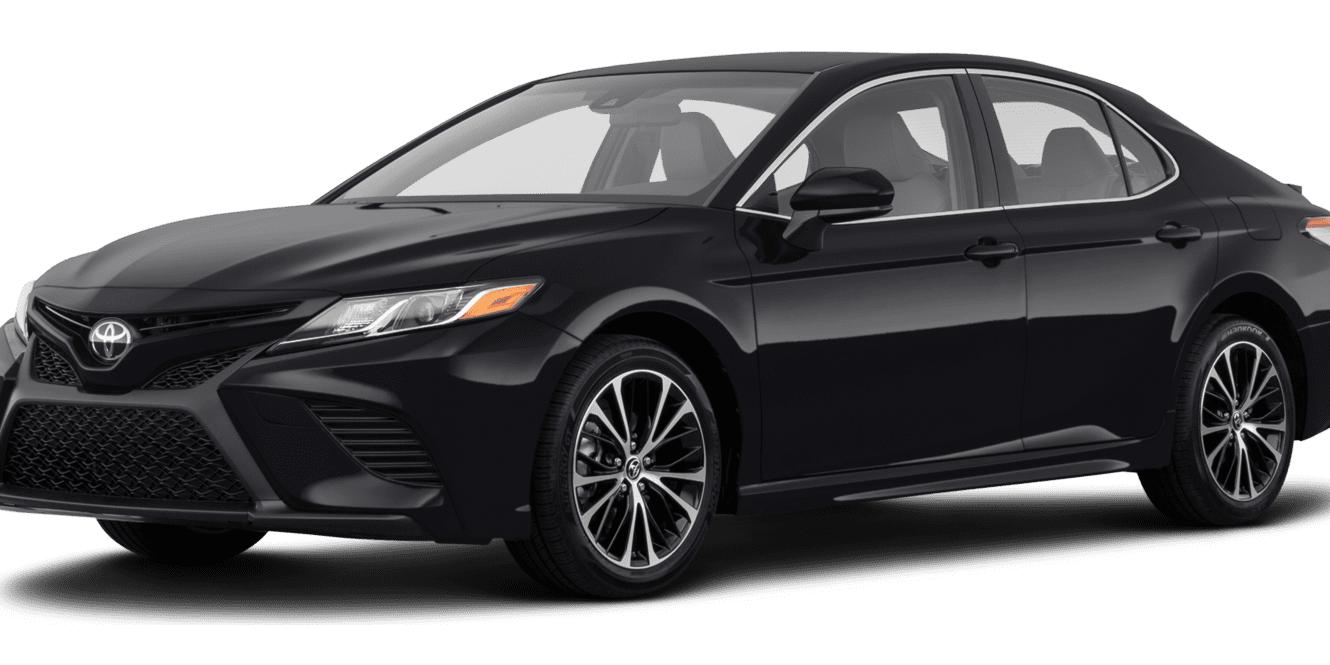 TOYOTA CAMRY 2018 4T1B61HK6JU003915 image