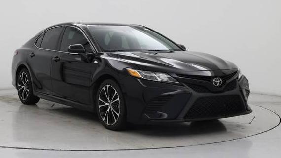 TOYOTA CAMRY 2018 4T1B11HK2JU009550 image