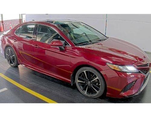 TOYOTA CAMRY 2018 4T1B61HK9JU548913 image