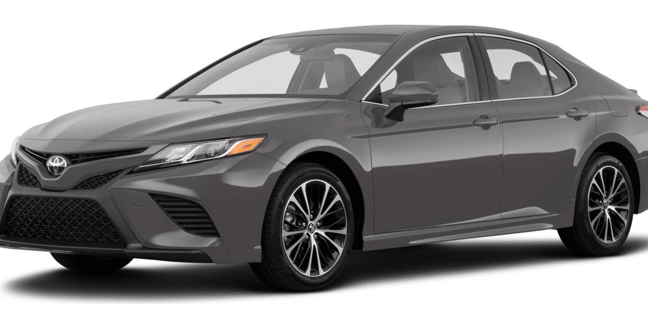 TOYOTA CAMRY 2018 4T1B61HK9JU112384 image