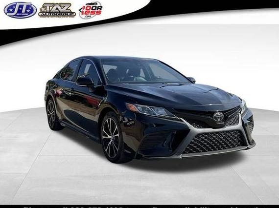 TOYOTA CAMRY 2018 4T1B11HK3JU142849 image