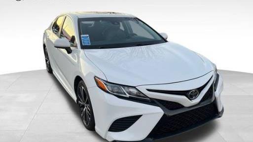 TOYOTA CAMRY 2018 4T1B11HK8JU659662 image