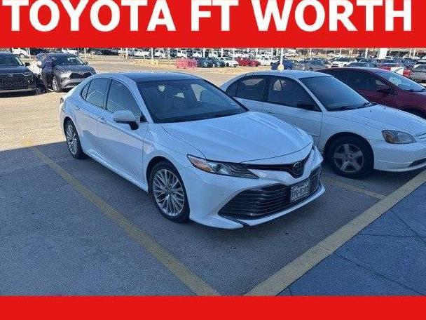 TOYOTA CAMRY 2018 4T1B11HK8JU128977 image