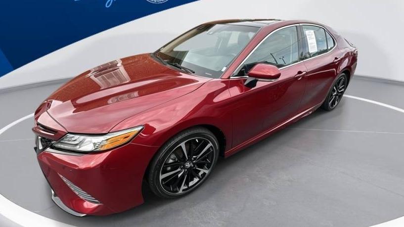 TOYOTA CAMRY 2018 4T1B61HK0JU555345 image