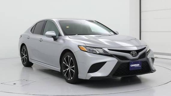 TOYOTA CAMRY 2018 4T1B11HK2JU050843 image
