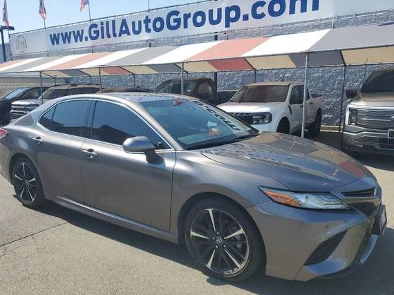 TOYOTA CAMRY 2018 4T1B61HK4JU560533 image