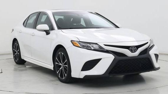TOYOTA CAMRY 2018 4T1B11HKXJU565010 image