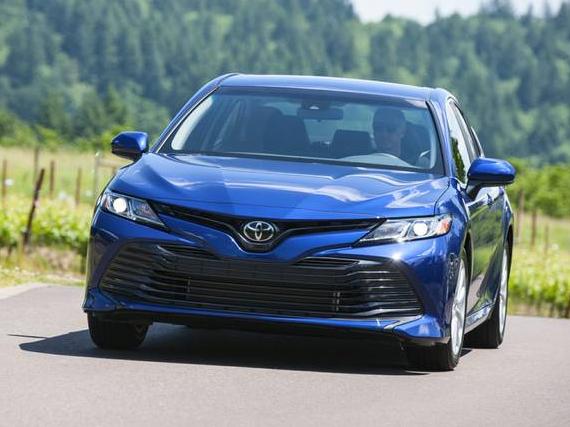 TOYOTA CAMRY 2018 4T1B11HK2JU123466 image