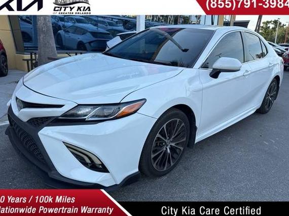 TOYOTA CAMRY 2018 JTNB11HK1J3070359 image