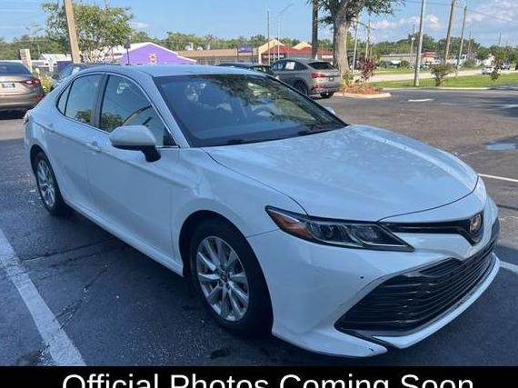 TOYOTA CAMRY 2018 JTNB11HK3J3045852 image