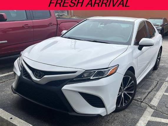 TOYOTA CAMRY 2018 4T1B11HK7JU650032 image