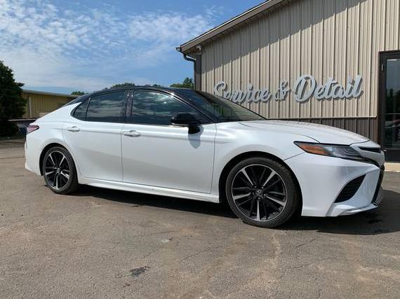 TOYOTA CAMRY 2018 4T1BZ1HK1JU005028 image TOYOTA CAMRY 2018 4T1BZ1HK1JU005028 image