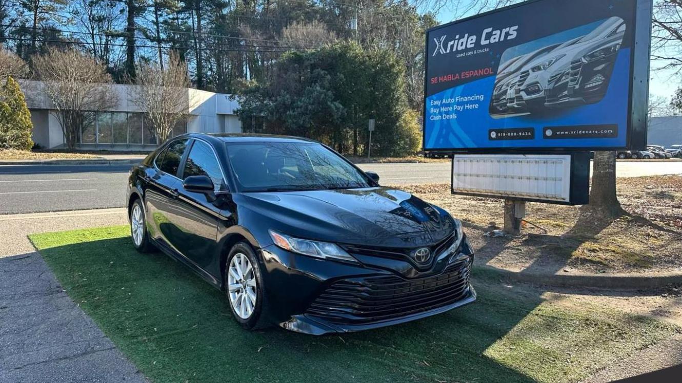 TOYOTA CAMRY 2018 4T1B11HK3JU589505 image