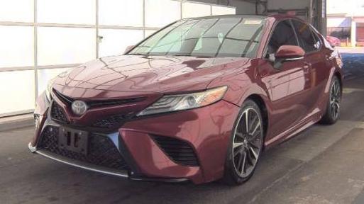 TOYOTA CAMRY 2018 4T1B61HK7JU565886 image