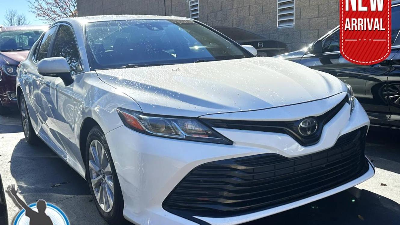 TOYOTA CAMRY 2018 JTNB11HK6J3006687 image