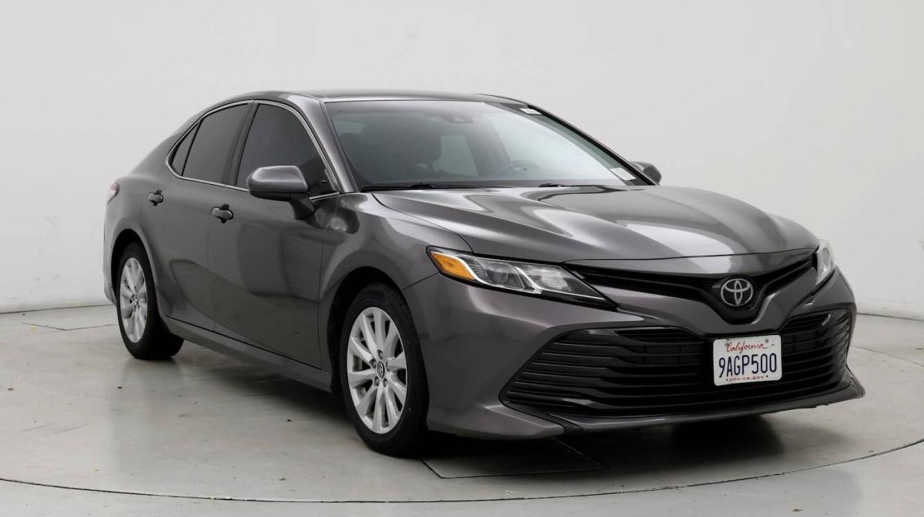 TOYOTA CAMRY 2018 4T1B11HK9JU095133 image