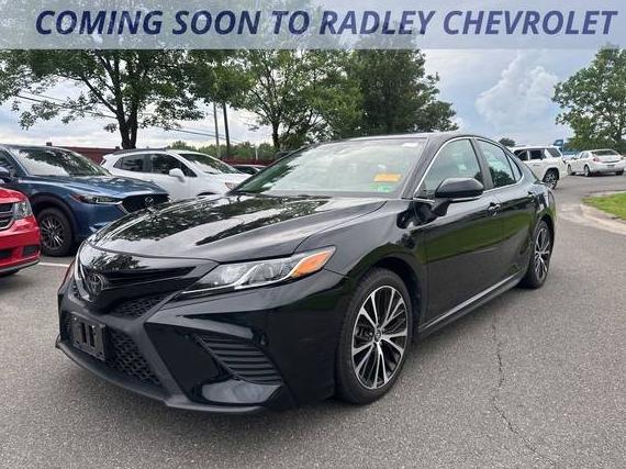 TOYOTA CAMRY 2018 4T1B11HK8JU122967 image
