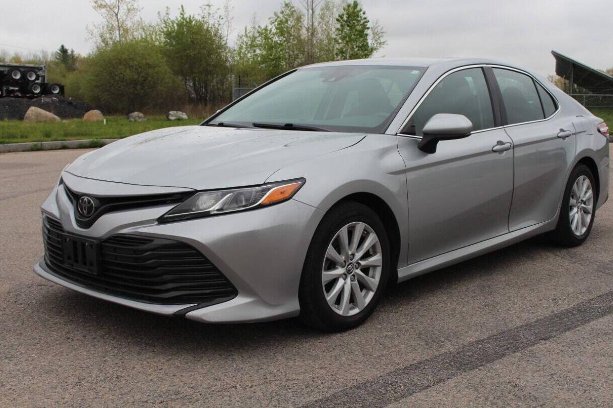 TOYOTA CAMRY 2018 4T1B11HK4JU093788 image