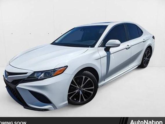 TOYOTA CAMRY 2018 4T1B11HK4JU159384 image