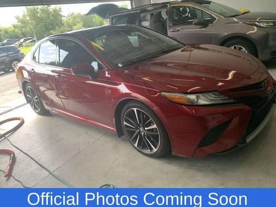 TOYOTA CAMRY 2018 4T1B61HK1JU660797 image