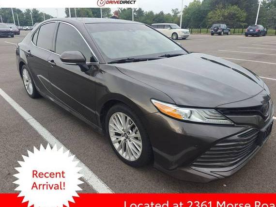 TOYOTA CAMRY 2018 4T1B11HK7JU504231 image