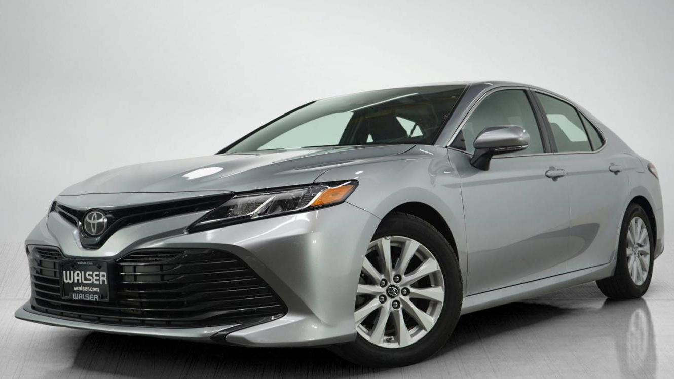 TOYOTA CAMRY 2018 4T1B11HK2JU641643 image