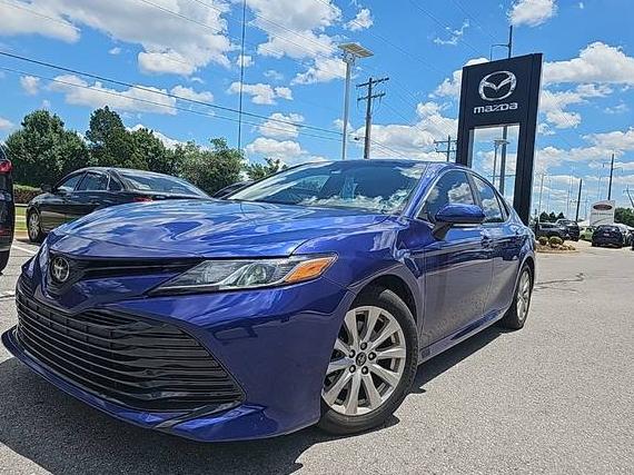 TOYOTA CAMRY 2018 4T1B11HK8JU536976 image