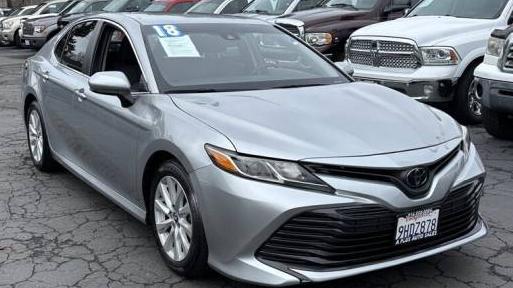 TOYOTA CAMRY 2018 4T1B11HK7JU153739 image