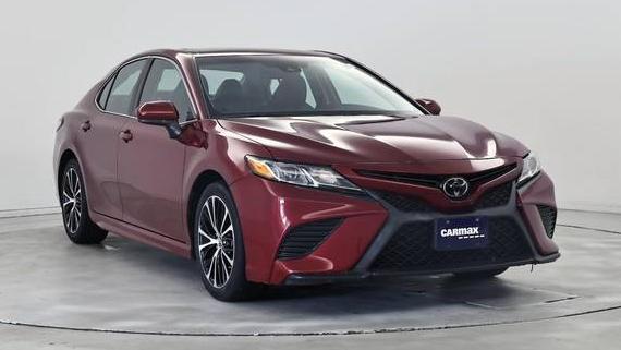 TOYOTA CAMRY 2018 4T1B11HK4JU673865 image