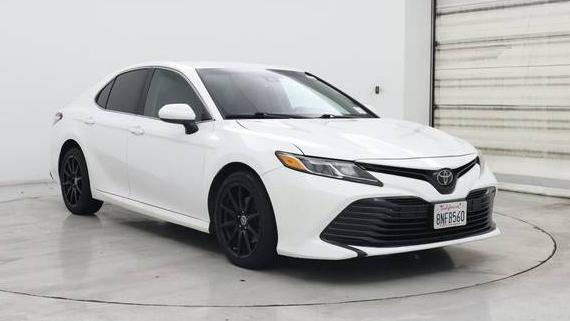 TOYOTA CAMRY 2018 4T1B11HK9JU580565 image